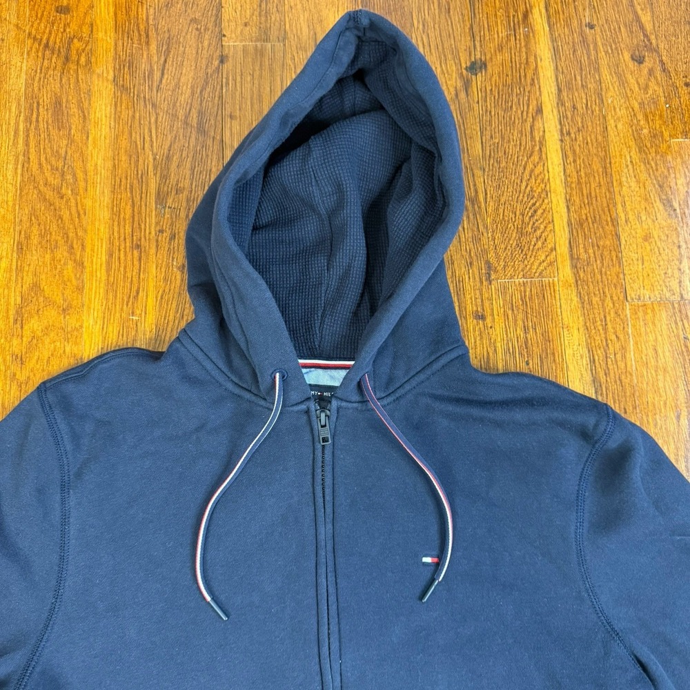 Men's Tommy Hilfer Zip Up Size Medium Navy Blue Long Sleeve Jacket with Hood - Picture 2 of 6